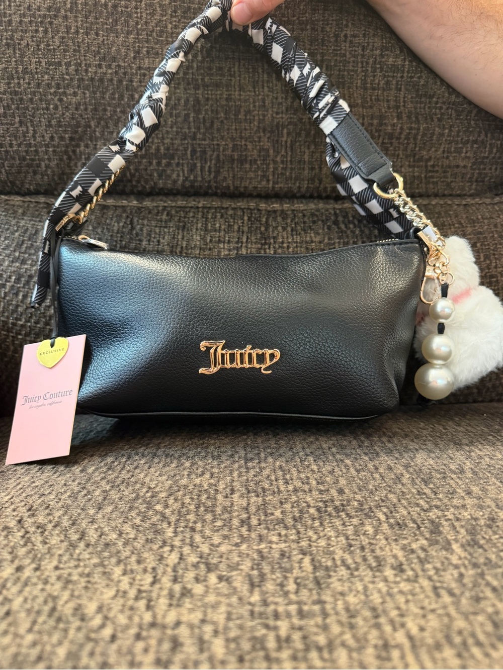 Juicy Couture EXCLUSIVE -RARE Black Logo Shoulder Bag Zip Gold Hardware 🆕